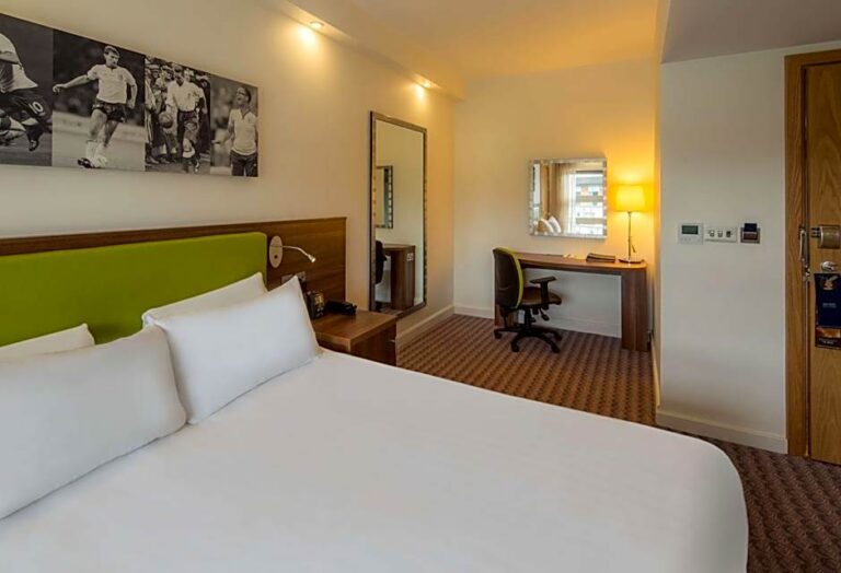 Hilton 3